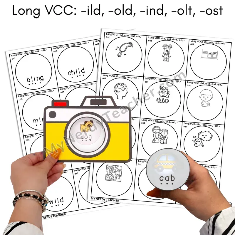 Long VCC -ild, -old, -ind, -olt, -ost Flashlight Phonics Task Cards — BW