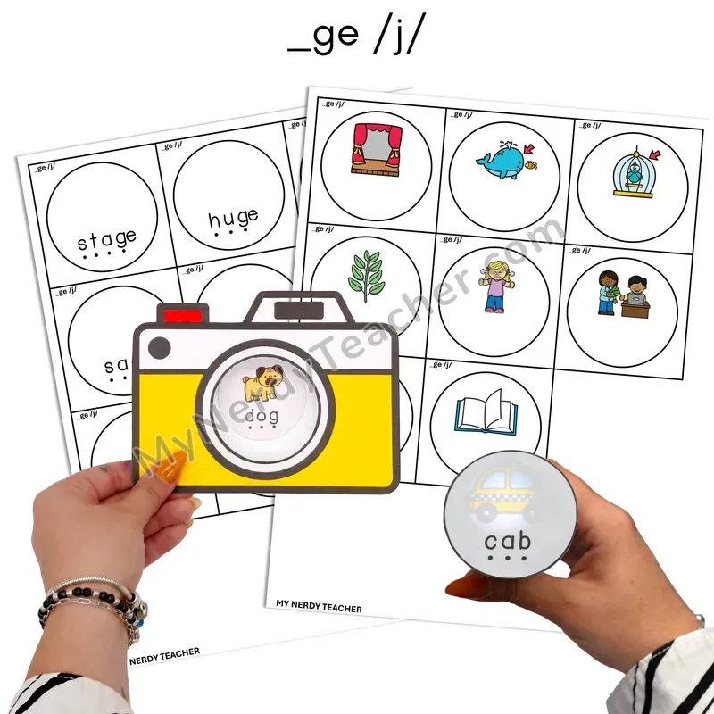 Soft G _ge Flashlight Phonics Task Cards — Color